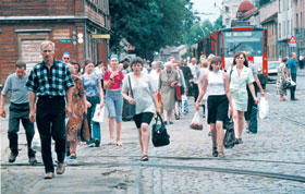 CILVEKI3.JPG (23690 bytes)