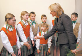 SPECSKOLA17.JPG (17756 bytes)