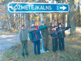 BUNKERS02.JPG (28232 bytes)