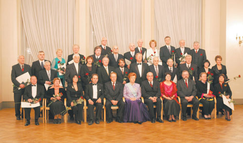 TZO01.JPG (42902 bytes)