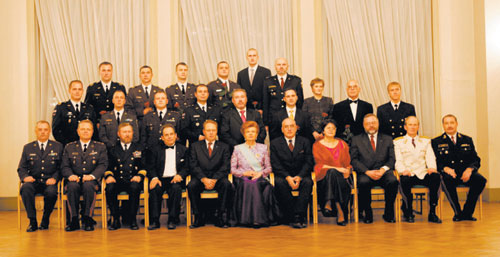 TZO02.JPG (43986 bytes)