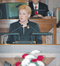 HX0W8758.JPG (12504 bytes)