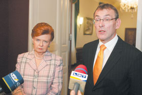 VIKE01.JPG (14265 bytes)