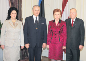 A1.JPG (17450 bytes)