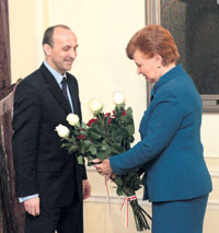 VIKE.JPG (12297 bytes)