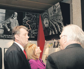 05.JPG (18963 bytes)