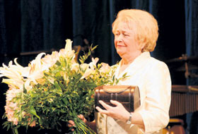 03.JPG (20180 bytes)