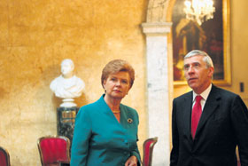 03.JPG (15388 bytes)