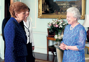 01.JPG (22248 bytes)