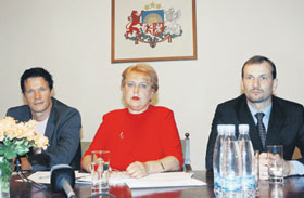 IZM-PRESE20.JPG (15203 bytes)