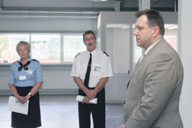 MUITAS.JPG (12302 bytes)