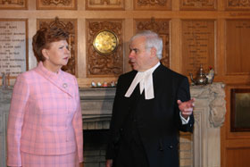 03.JPG (14454 bytes)