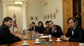 A1.JPG (13737 bytes)