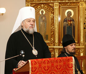 01.JPG (24026 bytes)