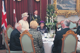 03.JPG (19551 bytes)