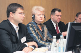 A1.JPG (14999 bytes)