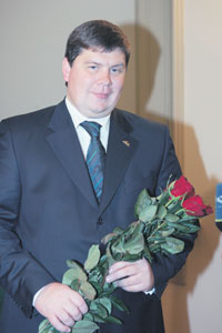 01.JPG (13729 bytes)