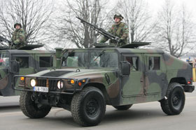 37.JPG (17022 bytes)