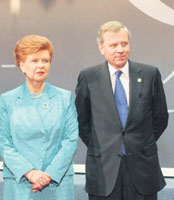 001.JPG (9082 bytes)