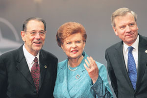 08.JPG (14579 bytes)