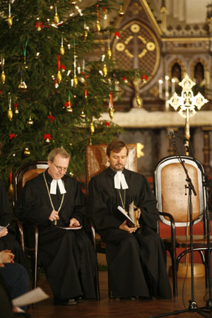 DIEVKALP.JPG (42805 bytes)