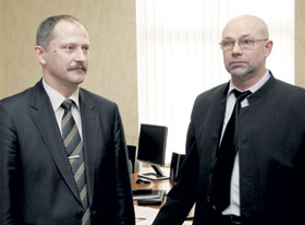 01.JPG (12728 bytes)