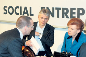 DAVOSA5.JPG (17534 bytes)