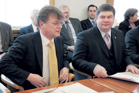 00.JPG (17030 bytes)