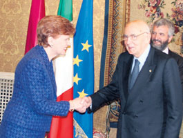 01.JPG (19979 bytes)