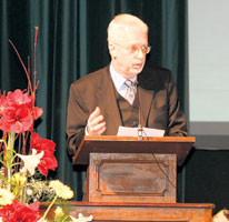 001.JPG (14425 bytes)