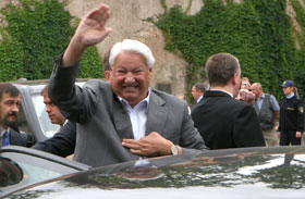 JELCINS.JPG (18517 bytes)