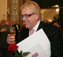 11.JPG (11899 bytes)