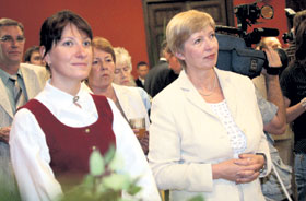 03.JPG (17343 bytes)