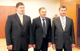 Z01.JPG (14067 bytes)