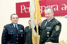 12.JPG (17462 bytes)