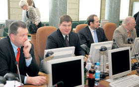 EKONOMISTI.JPG (17083 bytes)