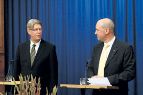 03.JPG (14785 bytes)