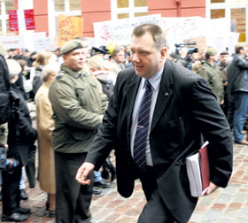 BUDZETS1.JPG (25726 bytes)