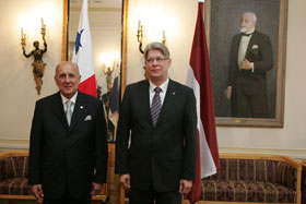 PANAMA.JPG (14167 bytes)