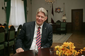 01.JPG (14116 bytes)