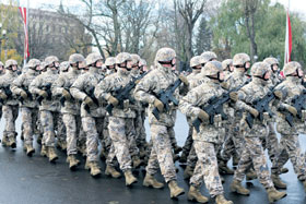 01.JPG (25512 bytes)