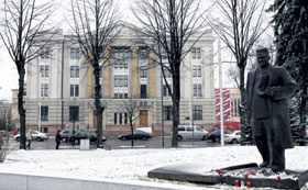 AM1.JPG (20651 bytes)