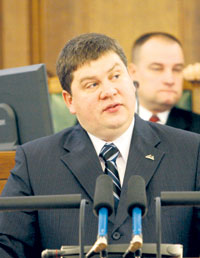 7TG.JPG (14556 bytes)