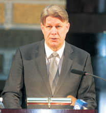 001.JPG (11670 bytes)