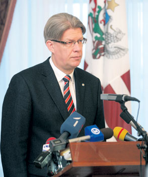 G1.JPG (26280 bytes)