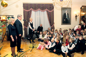 EGLE1.JPG (23497 bytes)