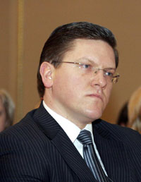 07.JPG (11130 bytes)