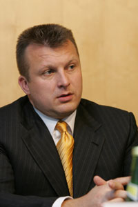 12.JPG (11466 bytes)