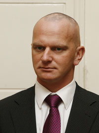 13.JPG (10396 bytes)