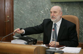 GODMANIS.JPG (13249 bytes)